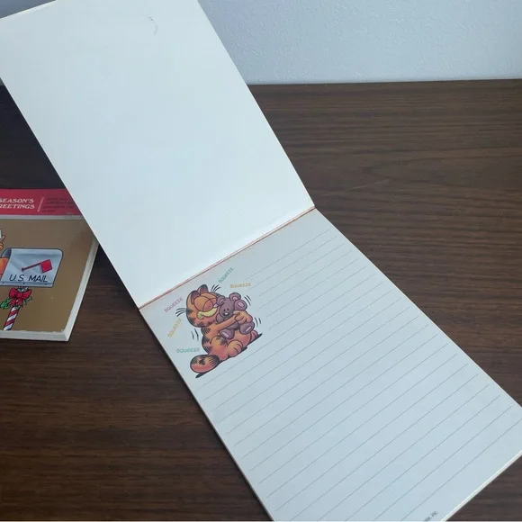 Garfield Postcard Book & Note Pad - Picture 8 of 9